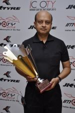 at JK Tyres auto car awards in Mumbai on 27th Dec 2012 (31).JPG